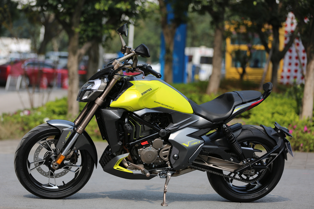 升仕310V试驾/多图:舒适好骑的运动太子车,标配ABS,全LED灯具