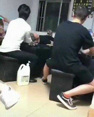 刚从后院挖出来的,大家帮我鉴定一下,我是不是要发财了?