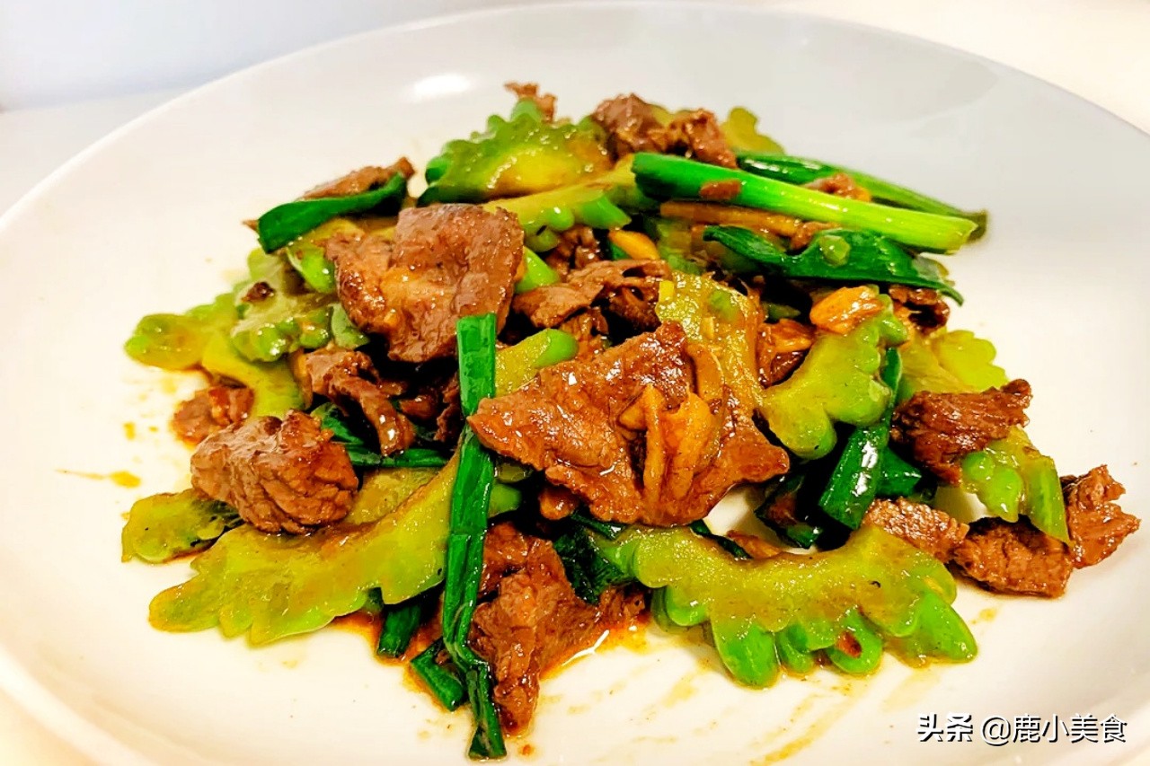 苦瓜怎么选嫩的,苦瓜怎么挑的