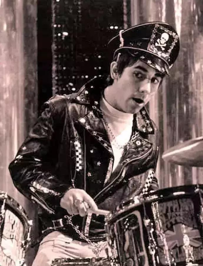 皮夹克品牌排行榜前十名,男士皮夹克哪个品牌的好