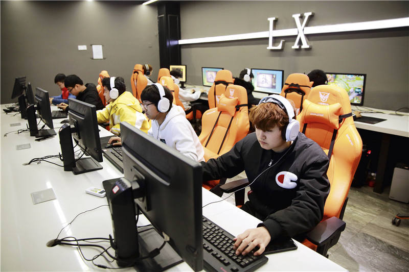 蓝翔毕业有前途吗,蓝翔毕业生现状