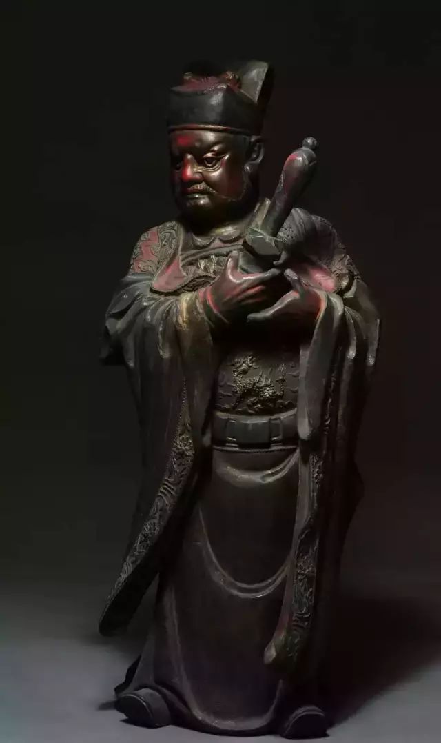 中国与日本两国木造像的区别