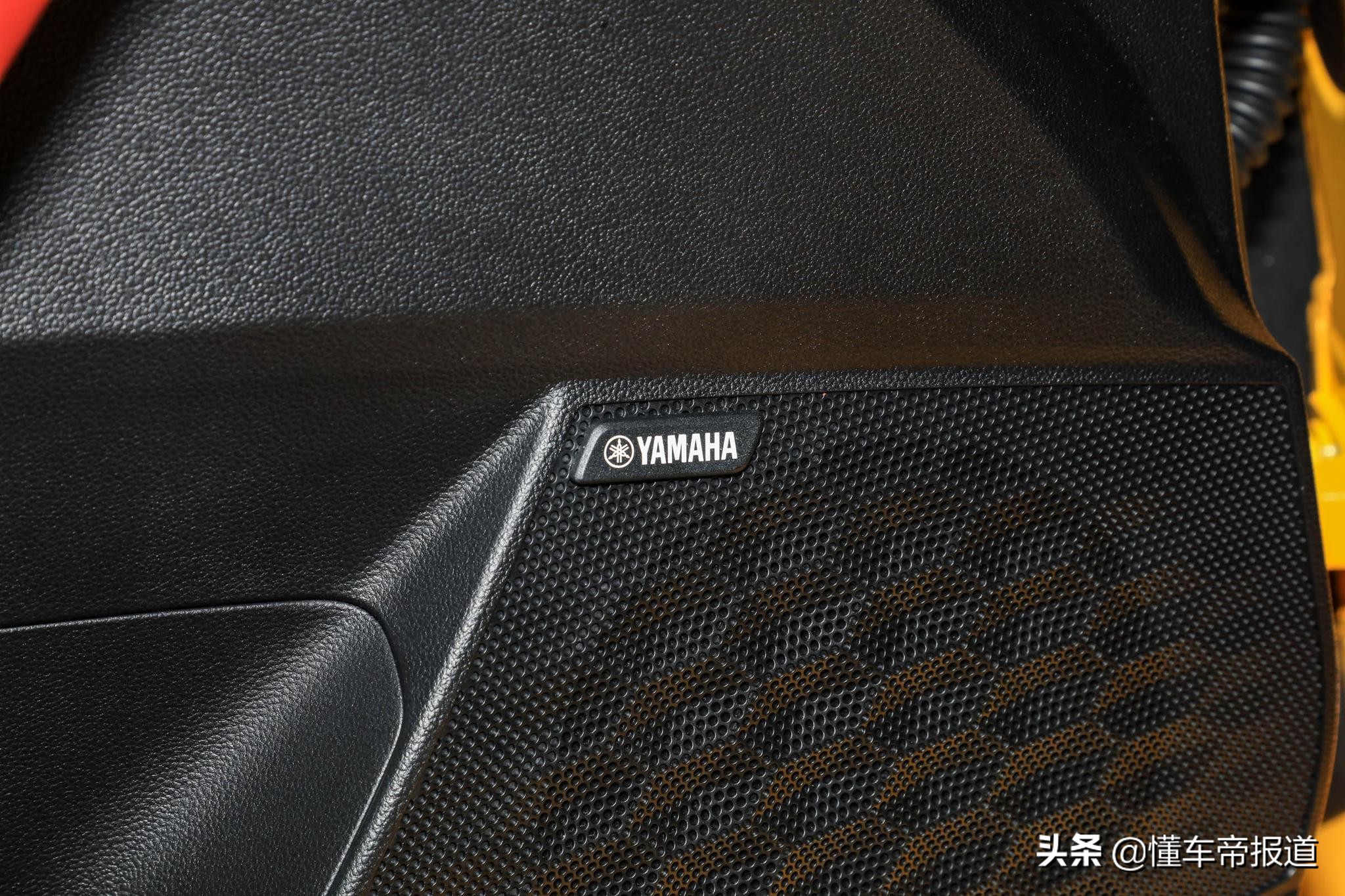 名爵mg5180dvvt青春旗舰版对比帝豪,名爵mg5自动挡中配1.5l2023款落地价