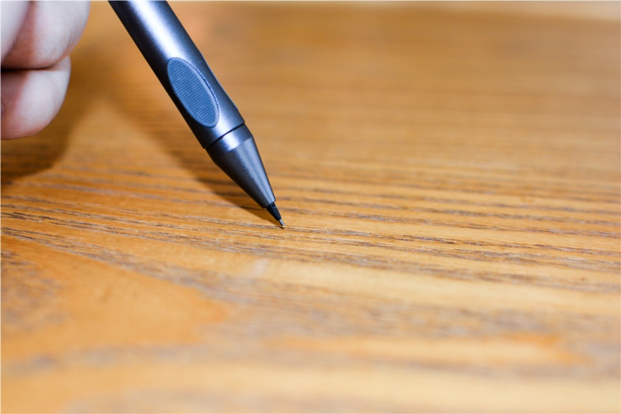 告别老妈唠叨，阿巴町学生护眼笔P1成为书写小管家