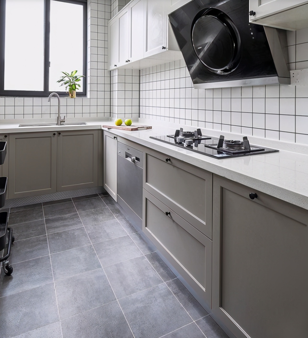 130平客厅才5.7米横厅设计,30平阳台客厅餐厅一体设计