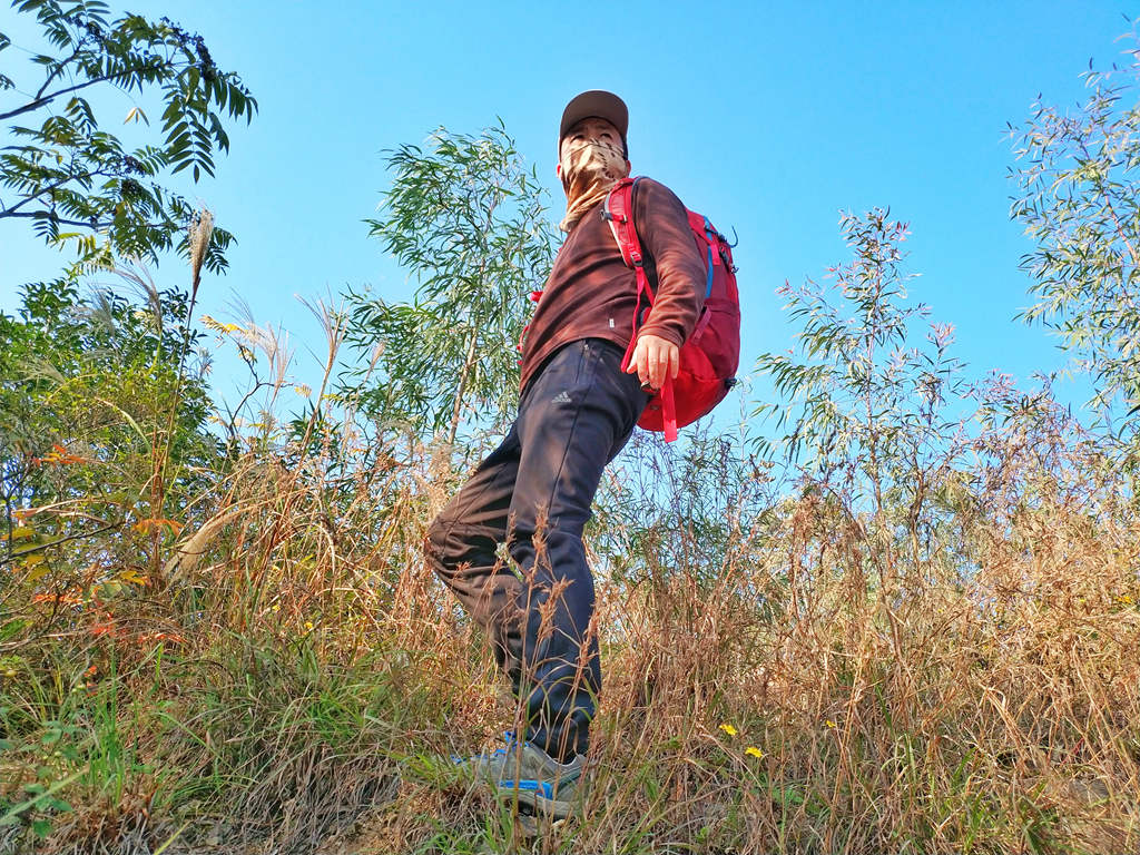温暖舒适轻盈灵活——阿迪达斯HYBDSTRPTWT18男子户外长裤测评