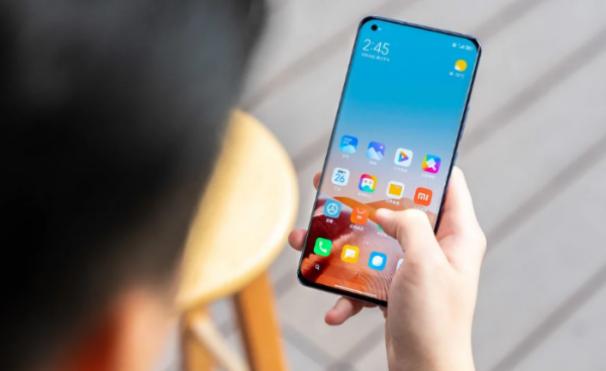 小米11对比华为mate40实际体验,小米11和华为mate40真实体验