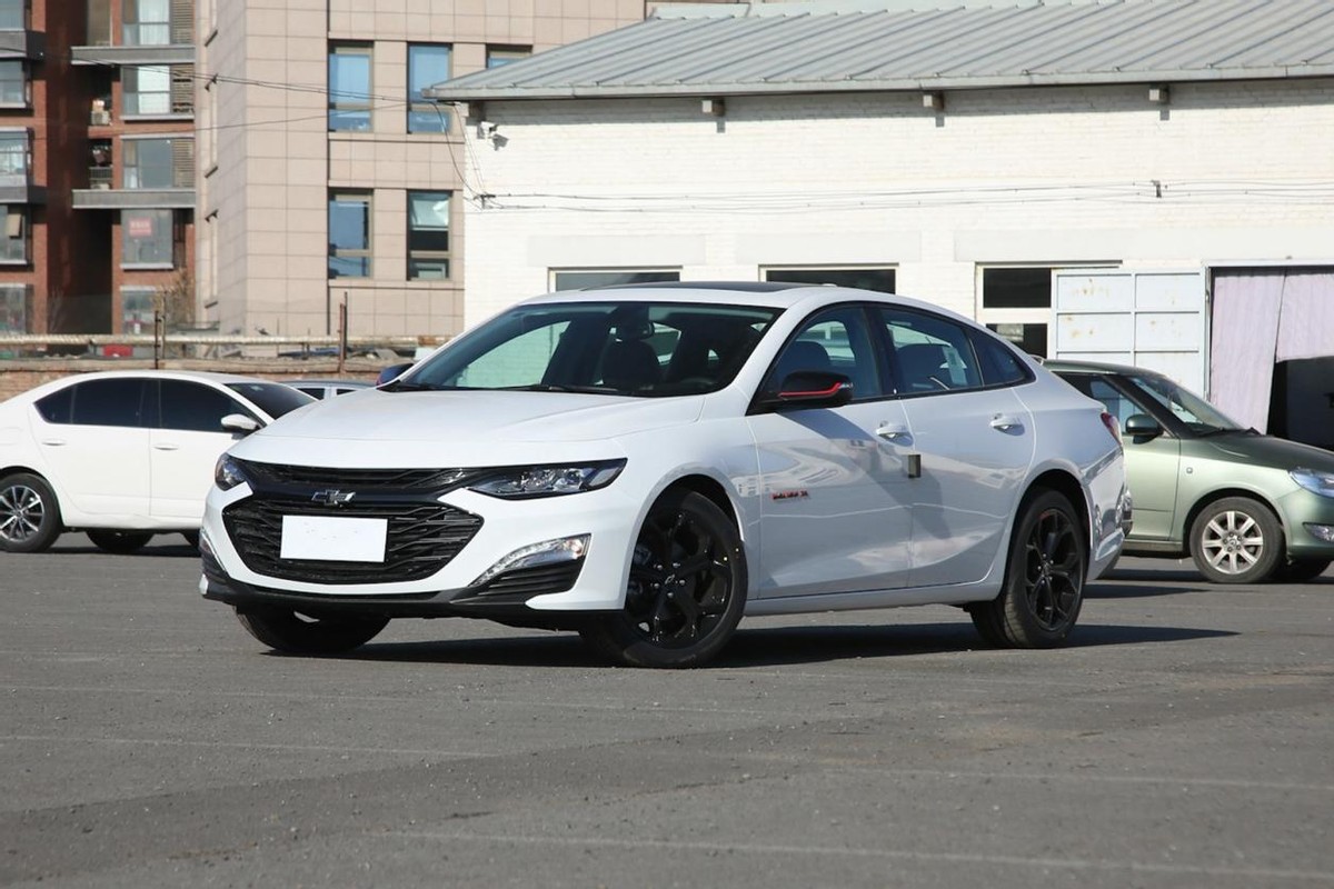 15万预算买啥车不会后悔？这几款车省心耐用动力强，国产合资都有