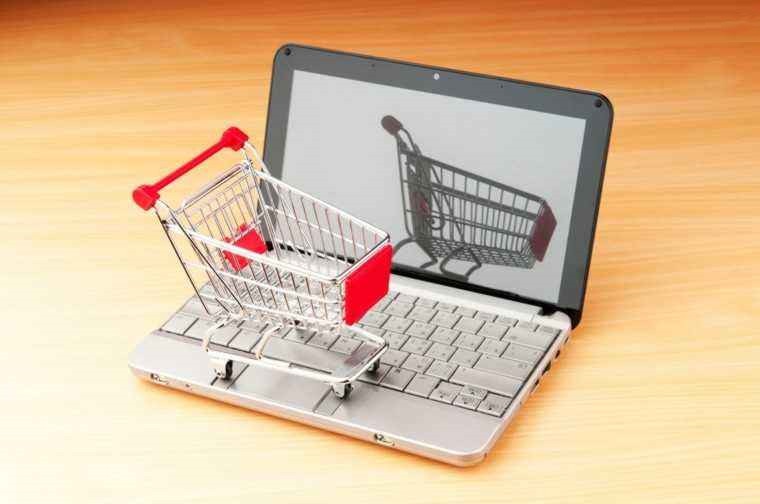 真假掉包、个人信息买卖：“黑五”购物狂欢背后的黑暗