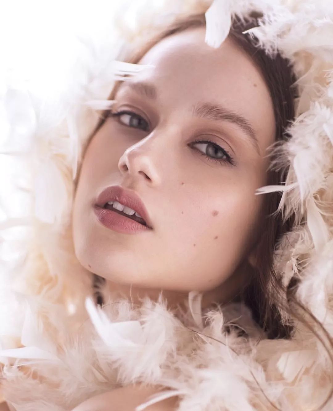 石原里美妆容干净高级教程,石原里美最新写真集妆容手绘