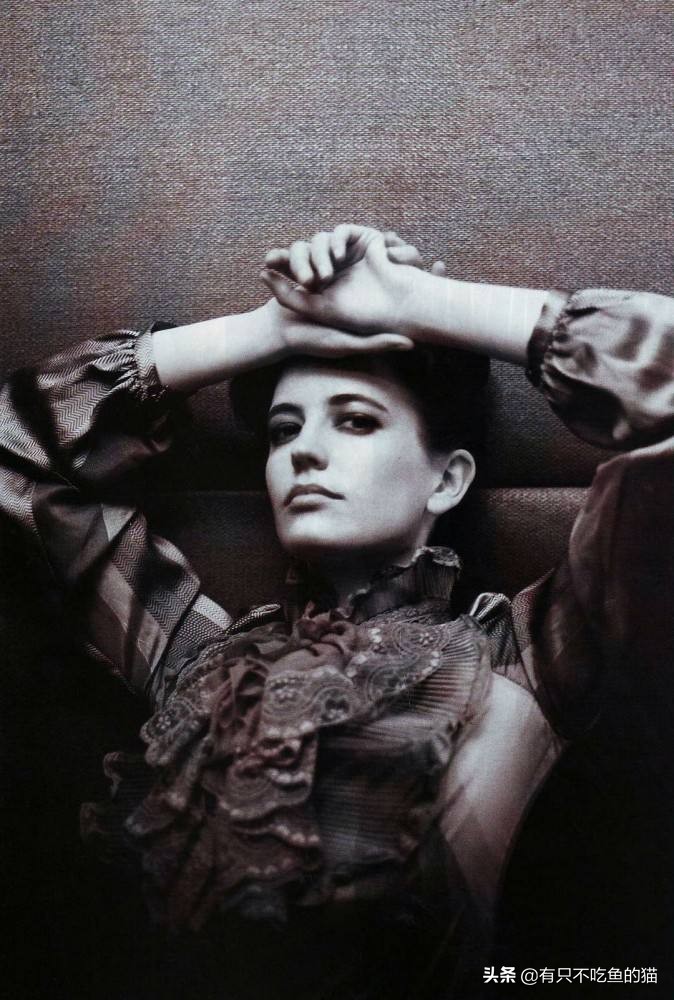 黑暗女巫伊娃格林,黑暗阴影伊娃格林与吸血鬼