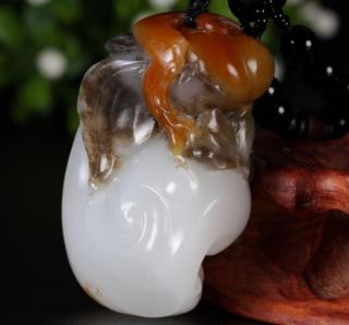 家有三色玉胜过万担粮和田玉,家有三色玉胜过万担粮意思