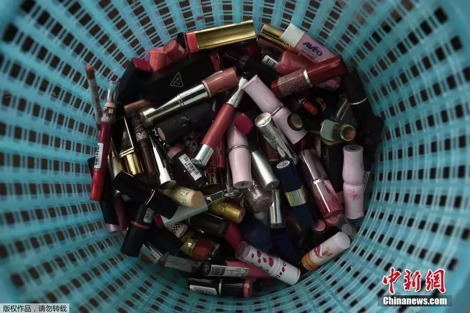 口红机隐藏的秘密,商场口红机