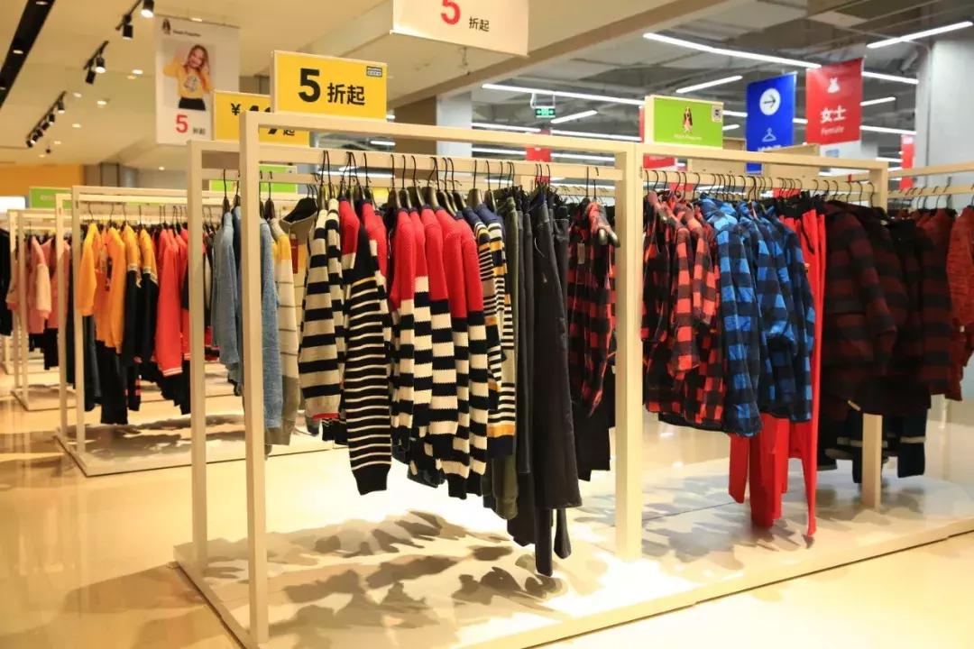 天津5000平米折扣卖场,天津大卖场