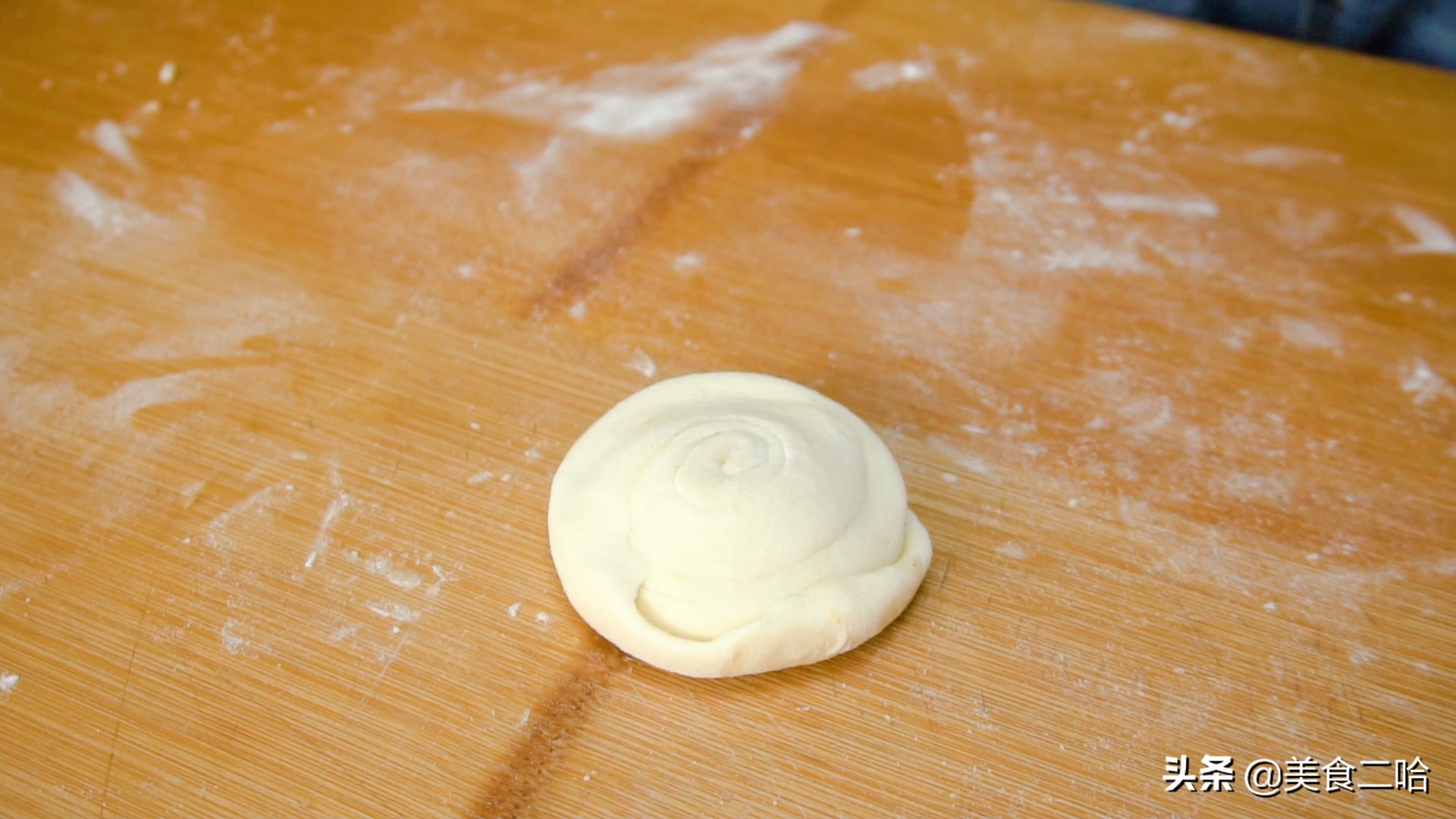 鸡蛋灌饼鼓大泡,鸡蛋灌饼做法全过程小视频