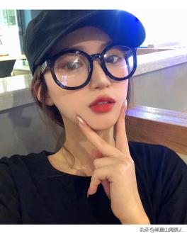 戴眼镜总被吐槽像“憨憨”？先别生气，可能是你就没挑对眼镜