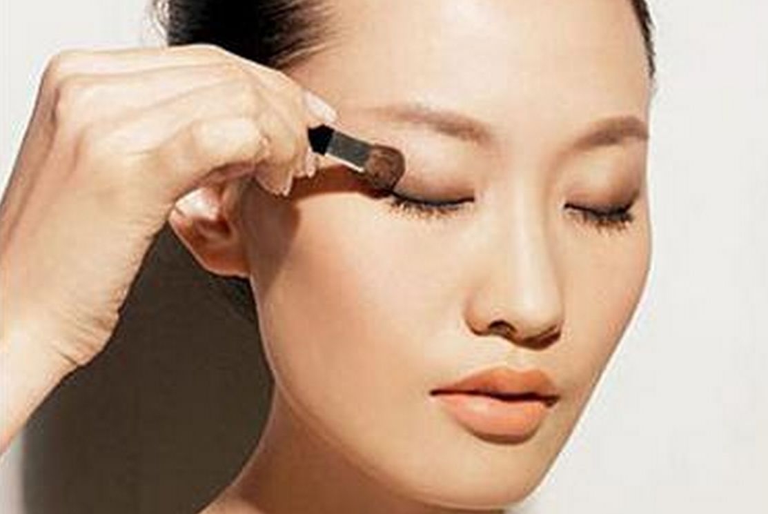 零基础新手学画眼影,如何画眼影初学者也可以