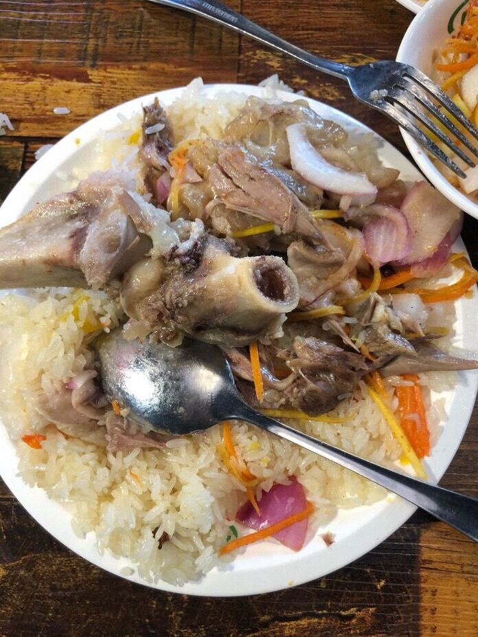 乌鲁木齐的哪个地方抓饭好,乌鲁木齐市抓饭好吃的店