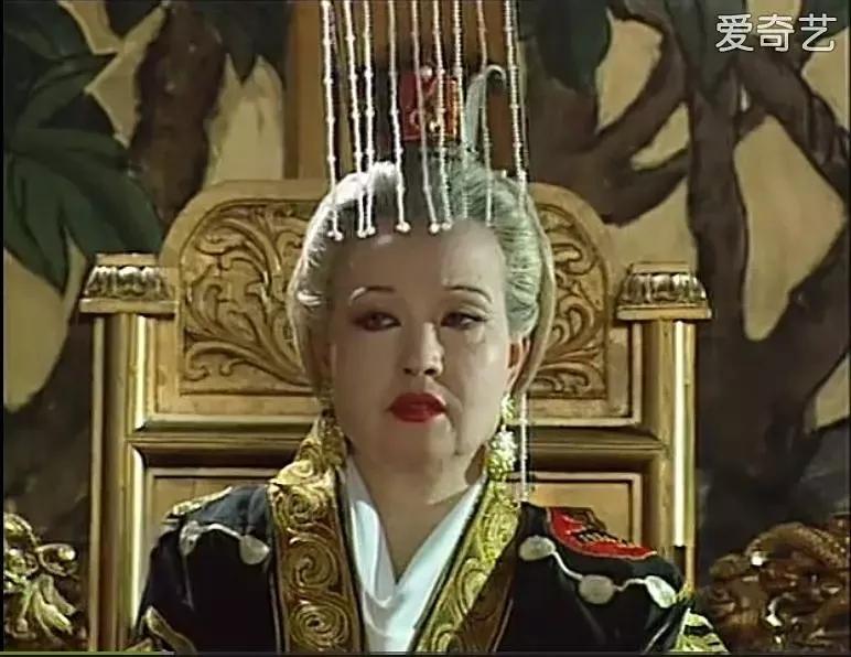 李佳琦没骗人！4万件粉底1晚卖断货，好用到连说8个omg