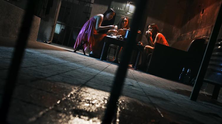 暴力血腥挑战人类人性的电影,13部暴力到让人血脉偾张的电影