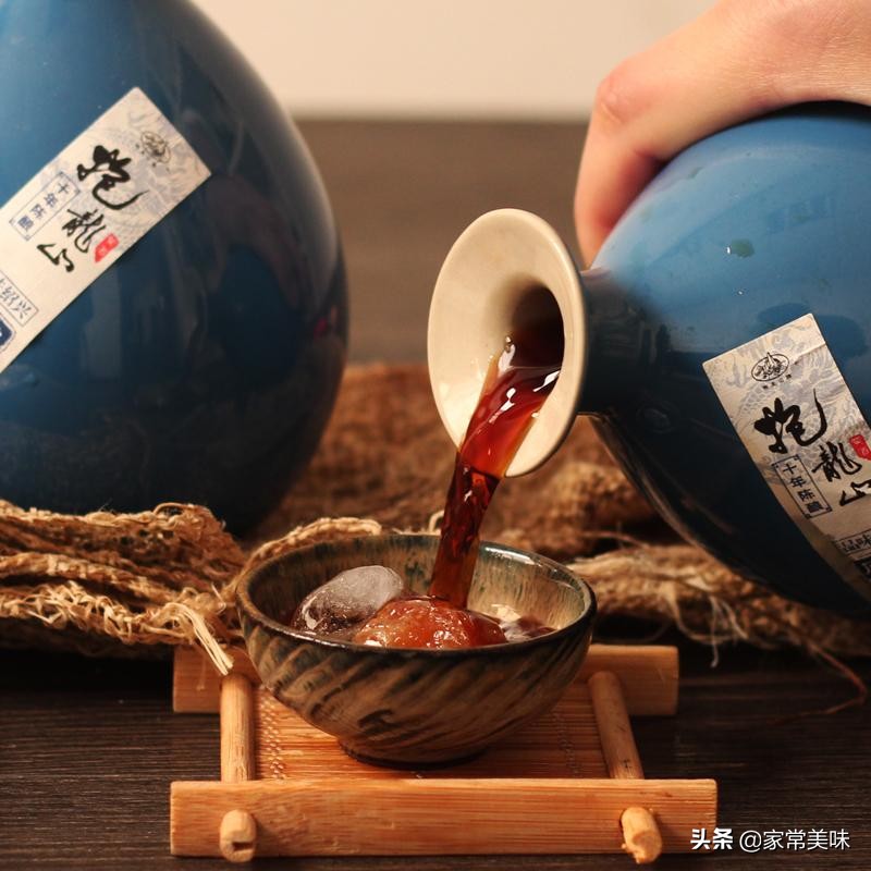 买黄酒，不管牌子和价格，记住黄酒挑选“8字口诀”，买到好黄酒