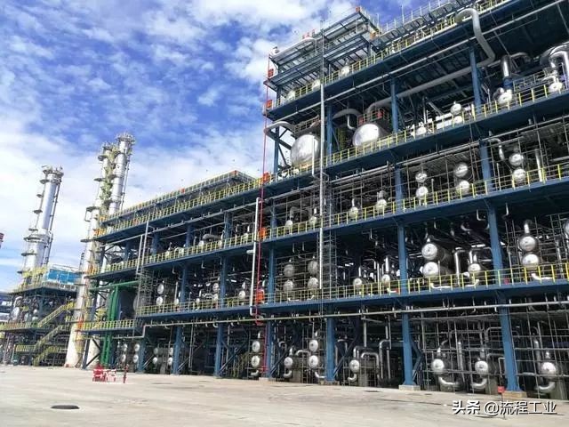 恒逸石化2022投产项目,恒逸石化炼油项目投产