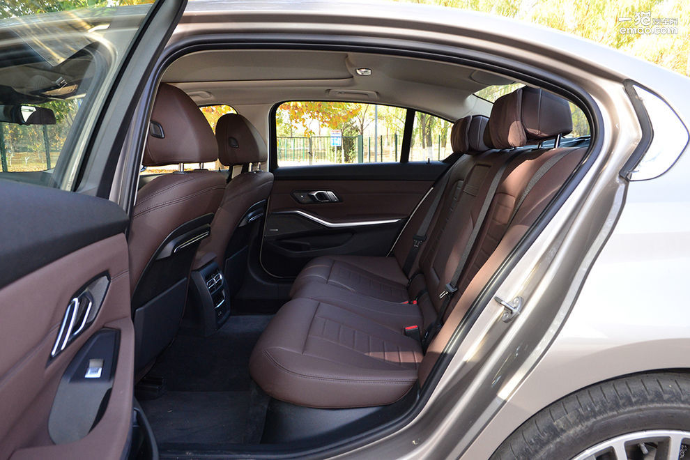 2020宝马325li首发版和现在的区别,宝马325li加装曜夜套件