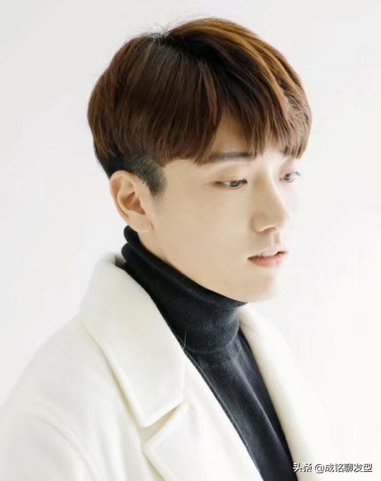 头发硬的男生适合什么发型帅气,头发多硬粗男生适合什么发型