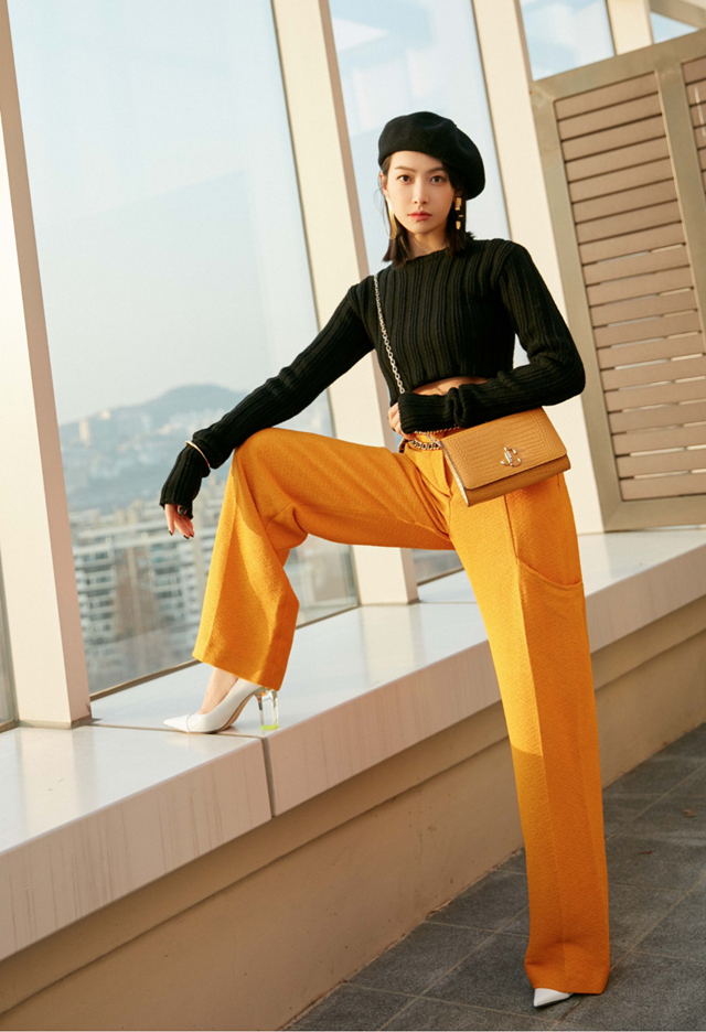 宋茜最新机场装,盘点宋茜的古今装对比