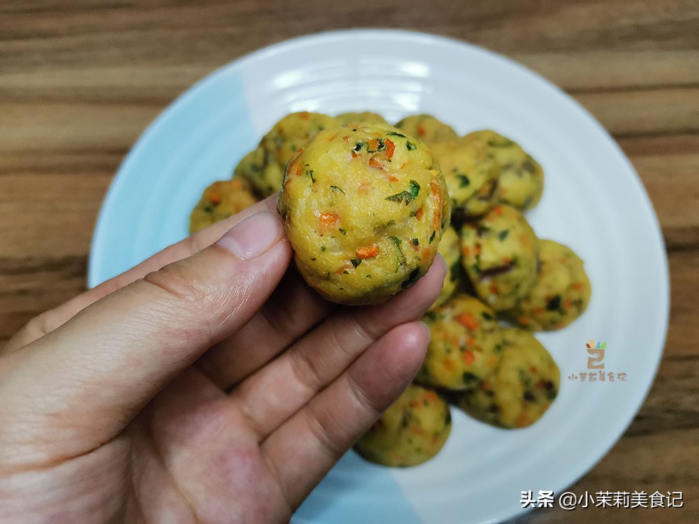 水煮豆腐丸子减脂,怎样用豆腐做减脂早餐