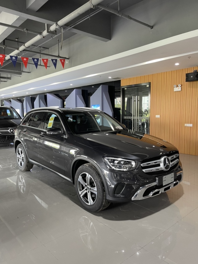 奔驰glc300进口五年免息零首付车,新款奔驰glc300有什么故障通病