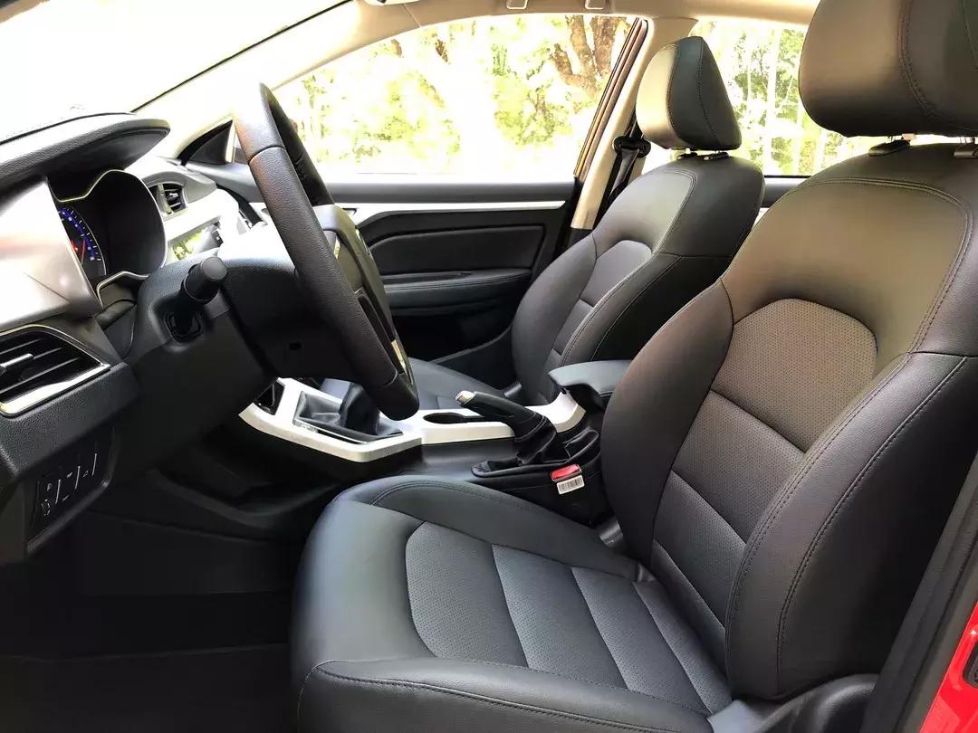 吉利远景手动挡可以和什么车比较,3万左右的吉利远景手动挡车