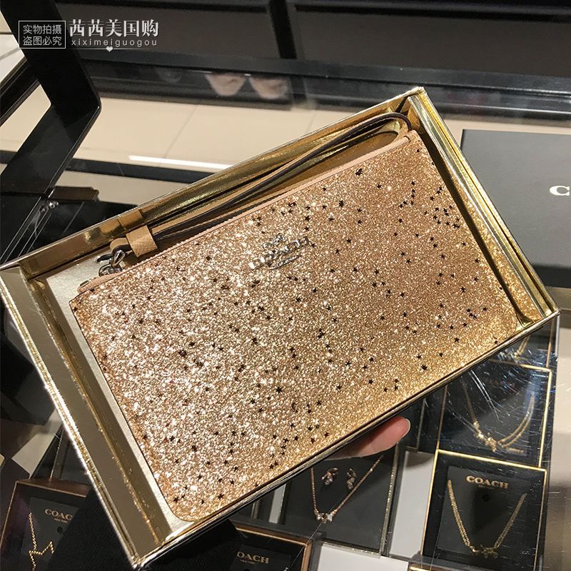 大牌圣诞限定专柜,圣诞限定值得购吗