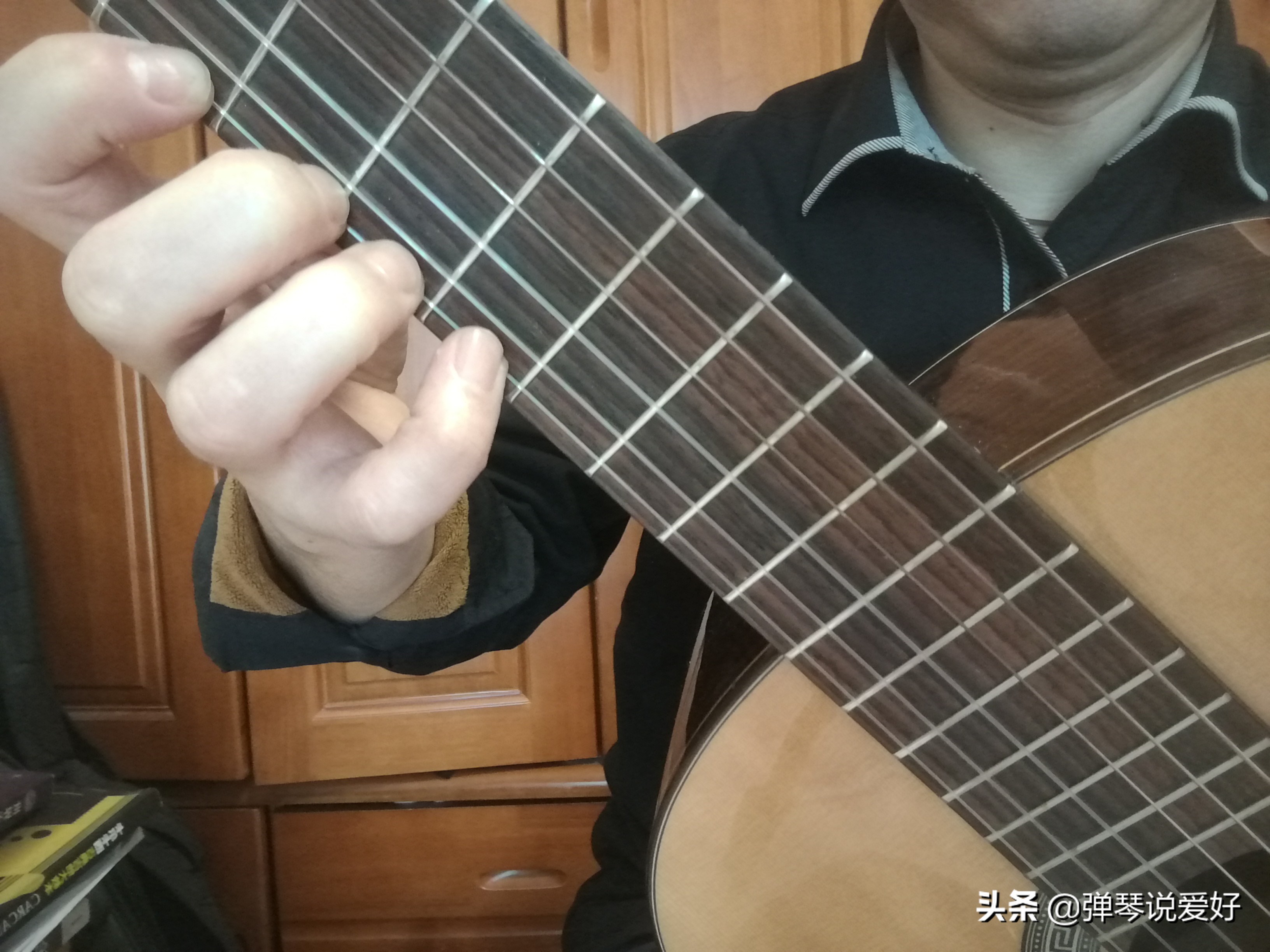 学吉他要看看,爬格子的这些错误,千万别再犯了