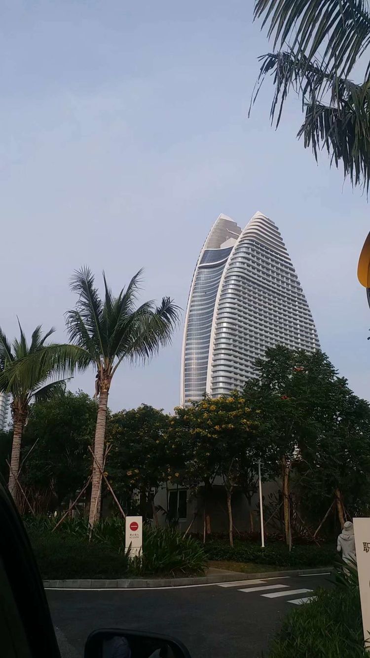 三亚冲浪旅行攻略,去三亚旅游看海