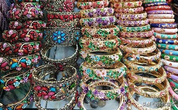 金玉美饰大比拼：你认为哪个民族的首饰最惊艳？