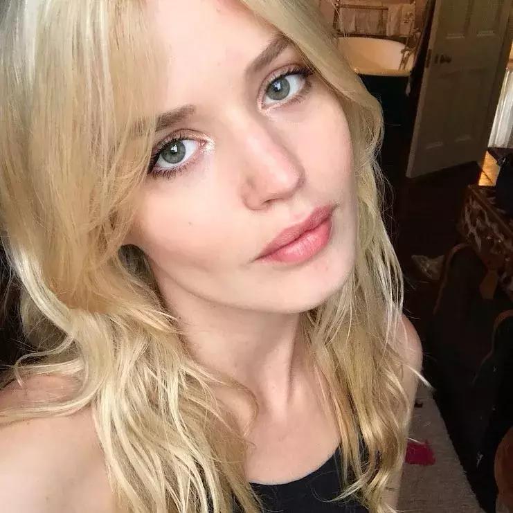 天天敷面膜为什么脸上还是起皮,敷面膜的时候皮肤刺痛是什么原因