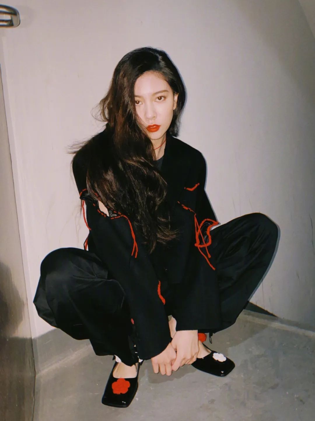 秋季小白鞋百搭款,潮流百搭小白鞋舒适不累脚的皮鞋