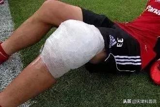 手腕受伤冰敷还是热敷,出血了受伤了是冰敷还是热敷