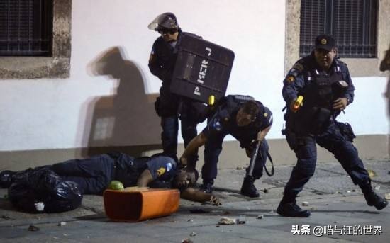 中国军人被子弹击中真实情况,被子弹击中后真实视频