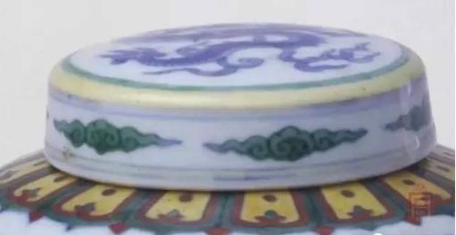 斗彩瓷的特点,斗彩瓷器特征有哪些