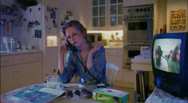 只看到尺度？太低估这背后的隐喻了