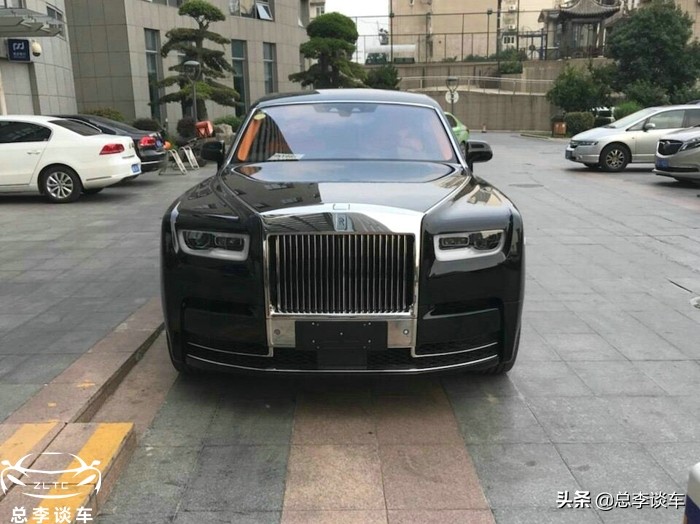 1000万的劳斯莱斯保险多少钱,1000万的劳斯莱斯每年车险多少钱