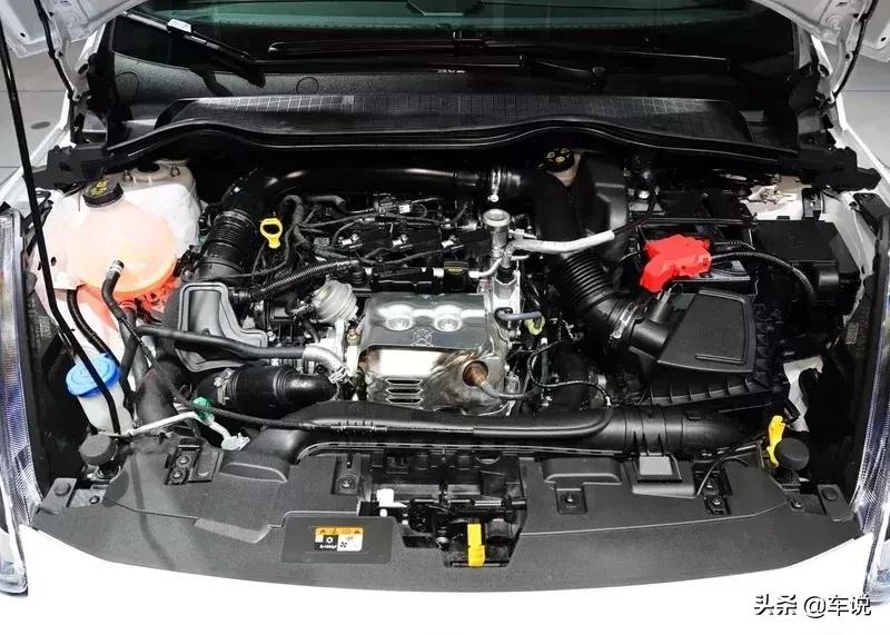 巅峰极速飞度和嘉年华选哪个,福特嘉年华和飞度对比