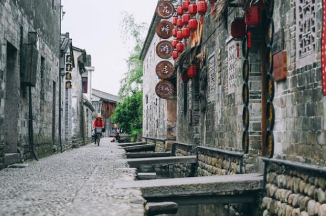 德安南宋周氏墓女尸复原图,德安周氏墓文物