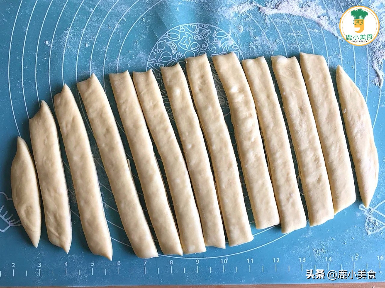 早餐店空心油条怎么做到蓬松酥脆,酥脆油条的做法和配方的全过程