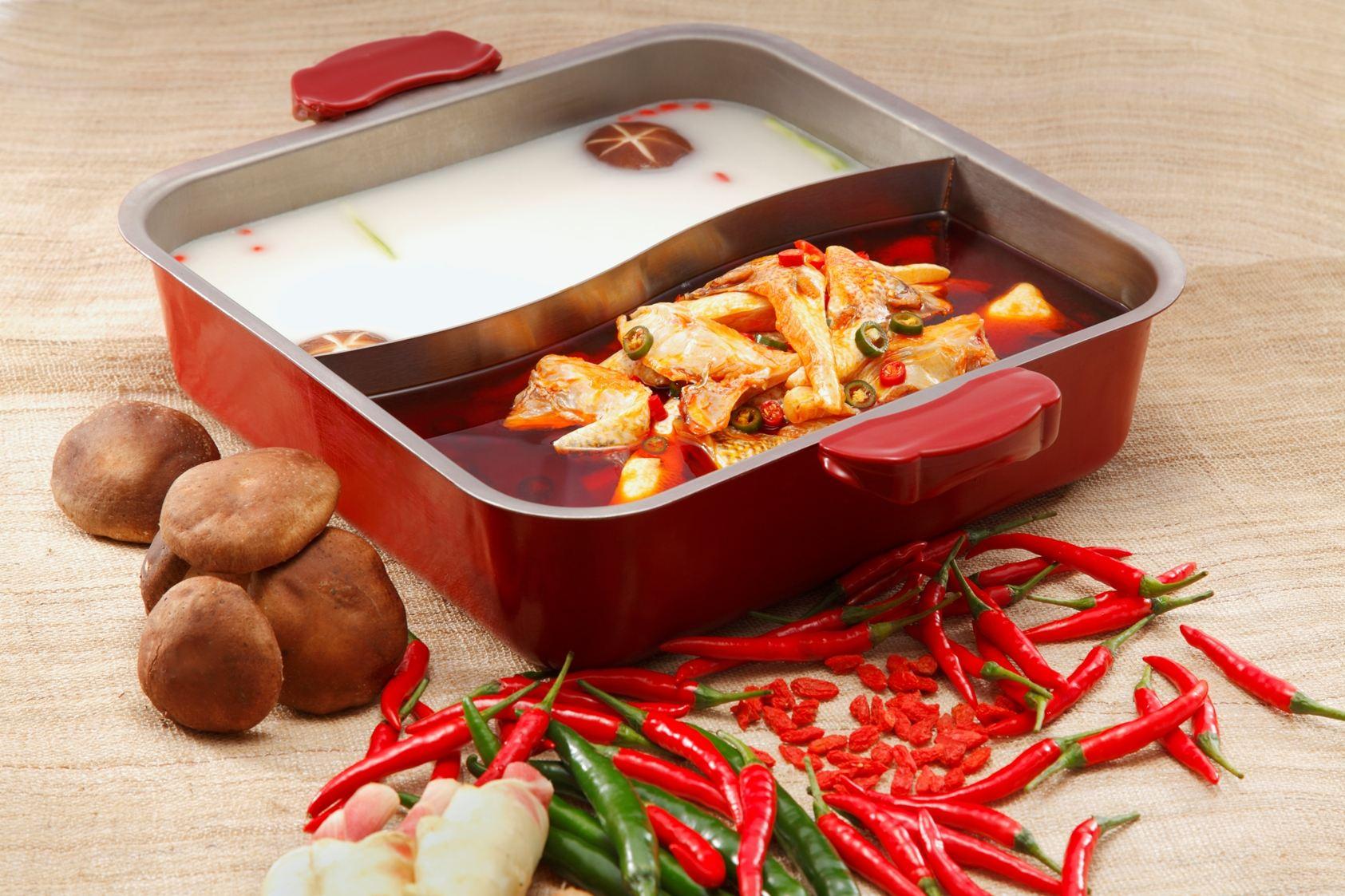 靠卖麻辣串起家，26岁年入3亿，败光家当后重新创业，现年入8亿