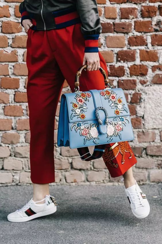 迪士尼冰雪奇缘衣服,看冰雪奇缘2电影