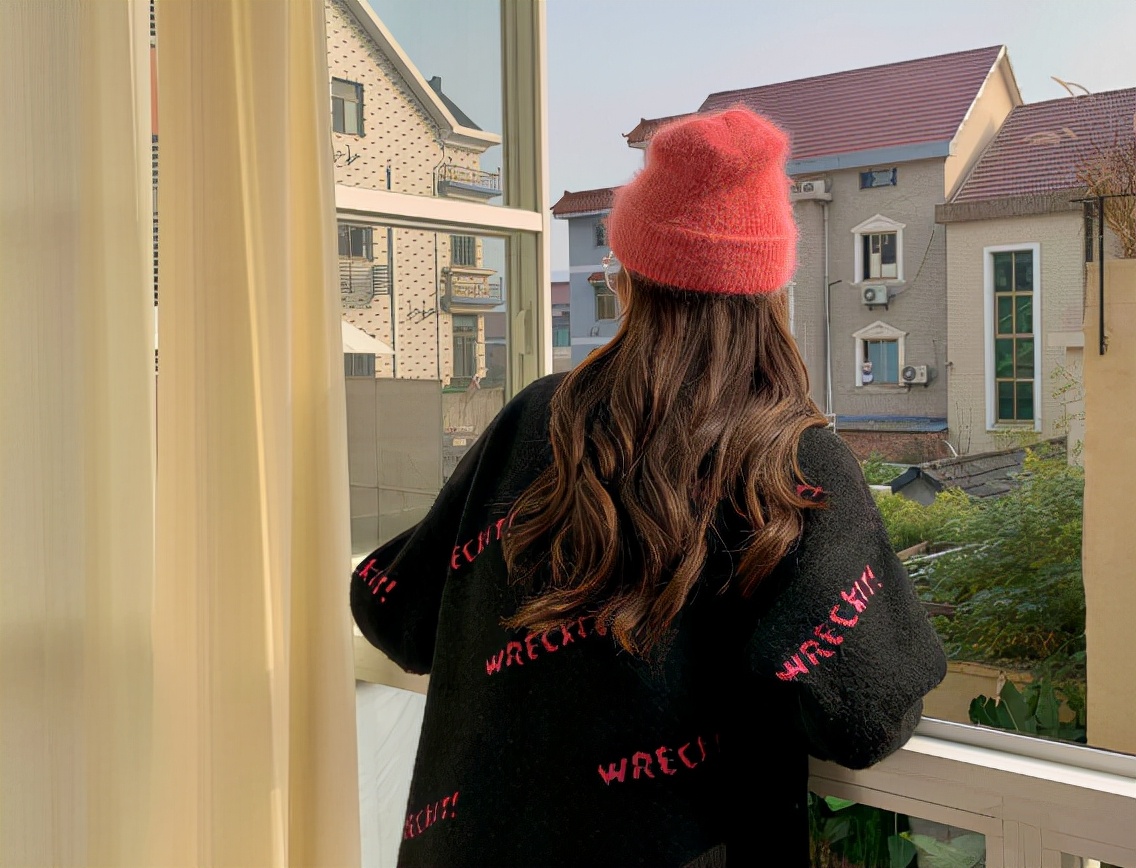 我一柜子的名牌都被调换了,发现后,我立马冲回娘家找弟媳算账