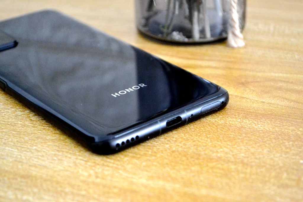 荣耀宣布发布1000元以下的5g手机,5g手机芯片市场上演五强争霸